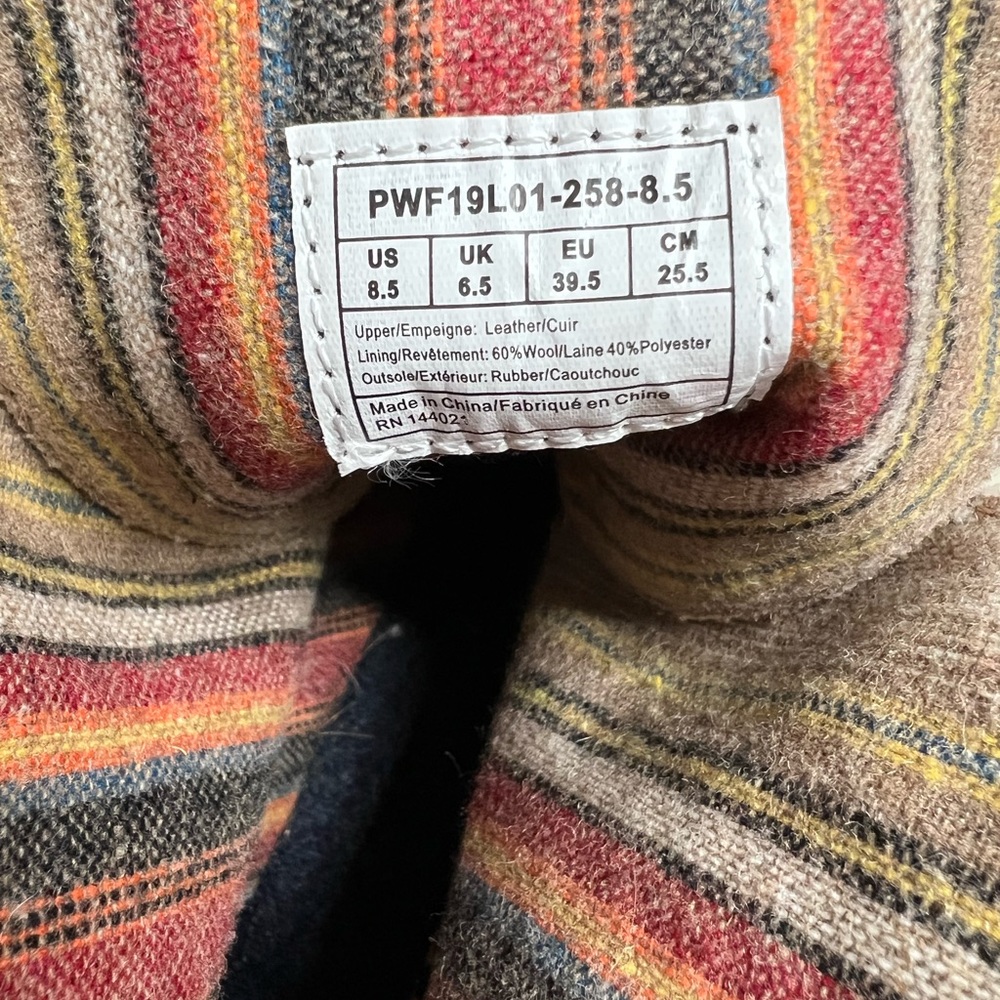 Suede Pendleton Islegate Wedge Boot Like New! - image 5